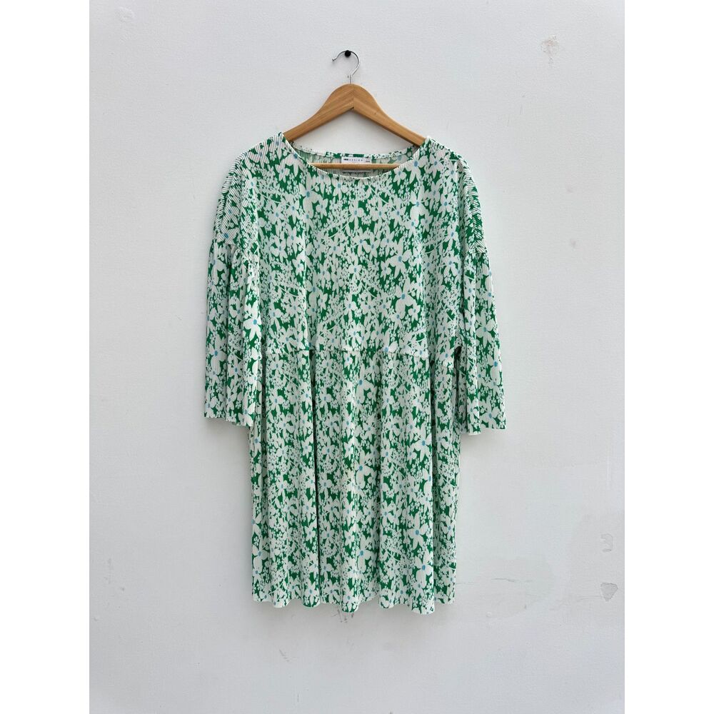 ASOS Design Curve Green Floral Plisse Pleated Smock Mini Dress Size 14